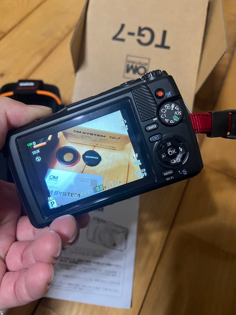 Olympus TG-7 コンパクトデジタルカメラ