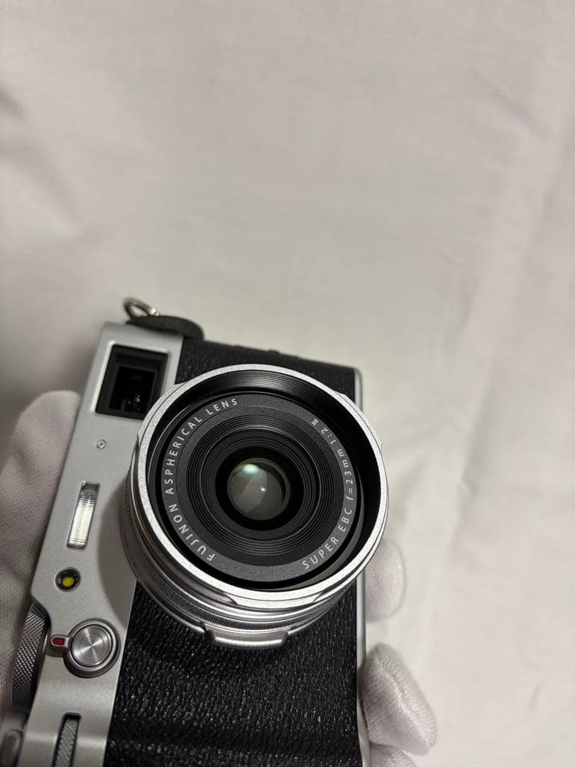 FUJIFILM X100V シルバー　美品・おまけつき