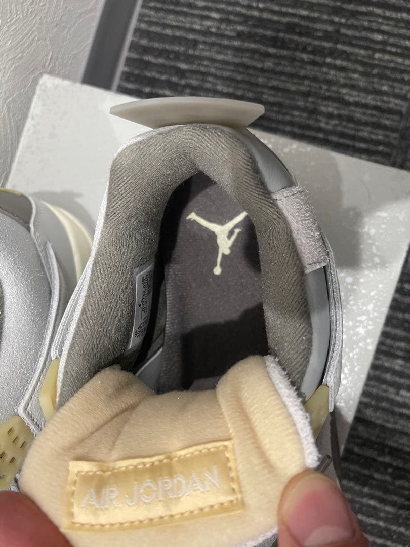 l*l様 ナイキ スニーカー ジョーダン DV3742‐021