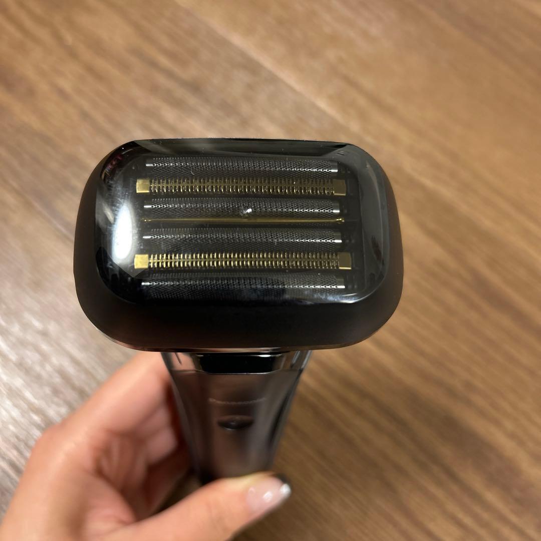 美品★Panasonic★6枚刃電気シェーバー