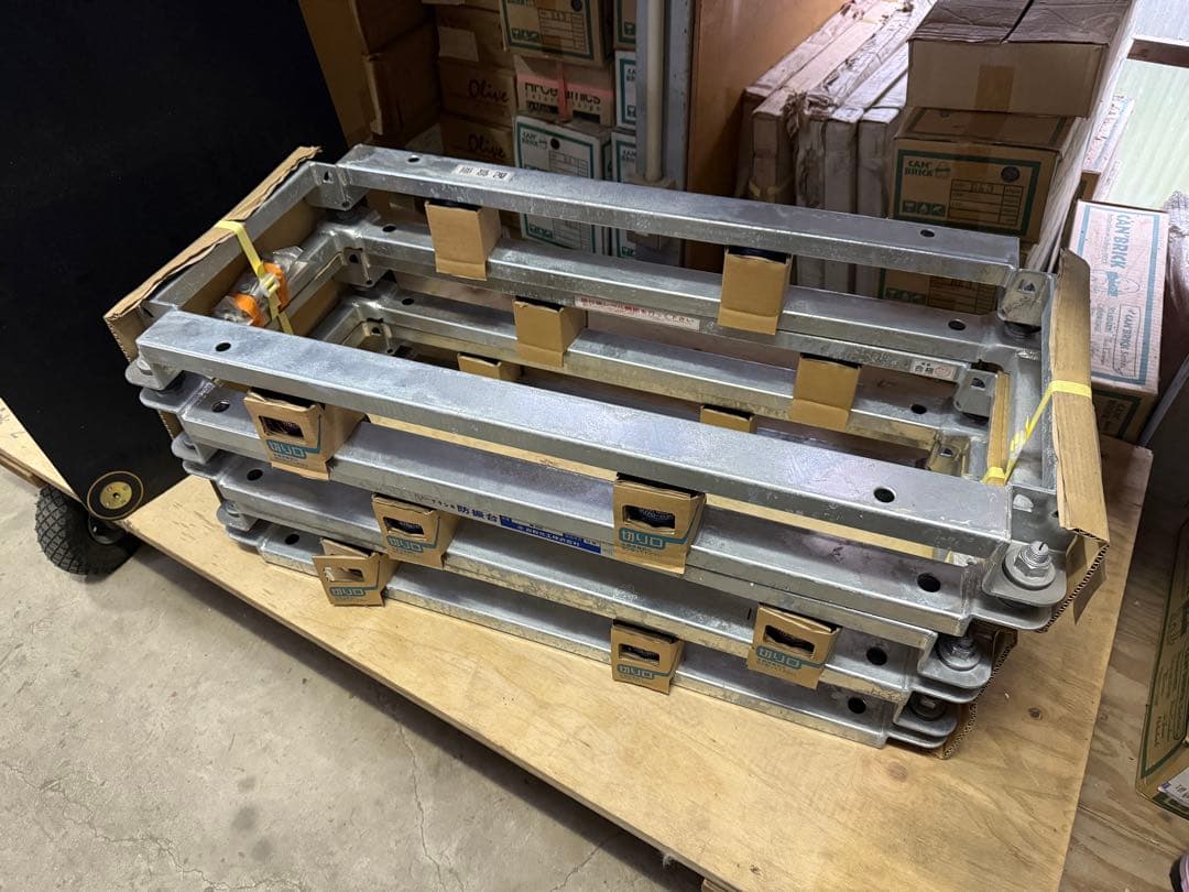 【値下げ】空調機器設置用防振架台 BM-656E 倉敷化工製品 3台