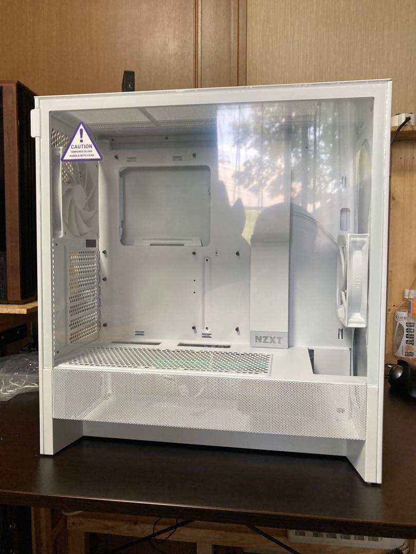 NZXT　H５　FLOW （２０２４）White 中古