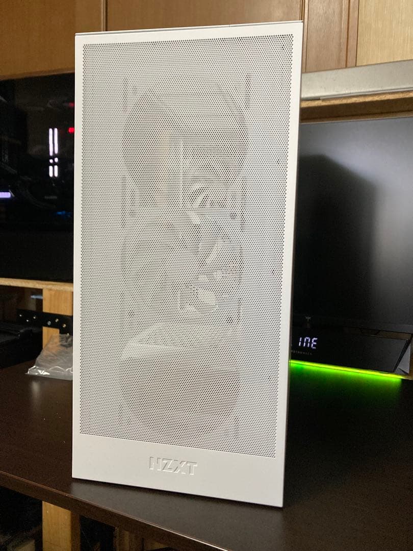NZXT　H５　FLOW （２０２４）White 中古