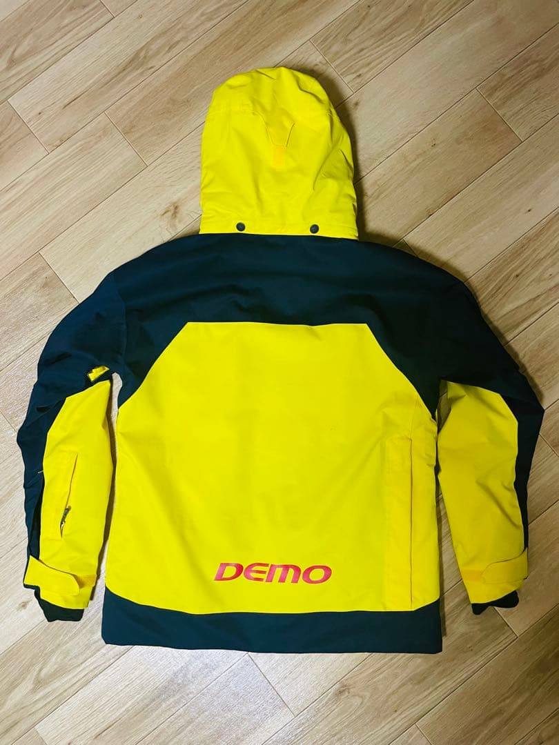 【非売品】北海道デモンストレータースキーウェアMizuno Lサイズ