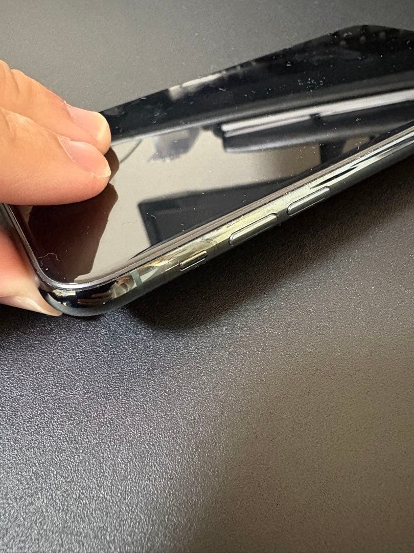 Apple iPhone 11 Pro ミッドナイトグリーン