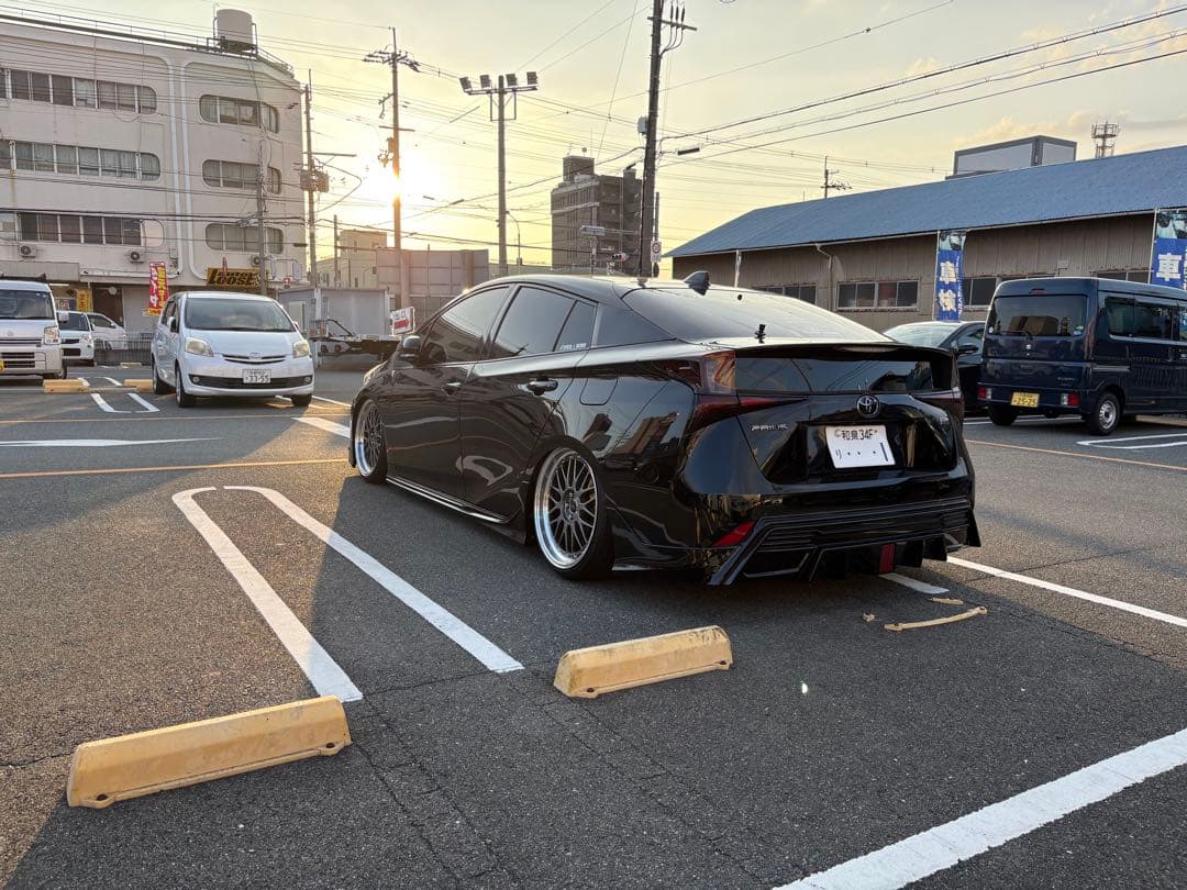 50プリウス ロアアーム