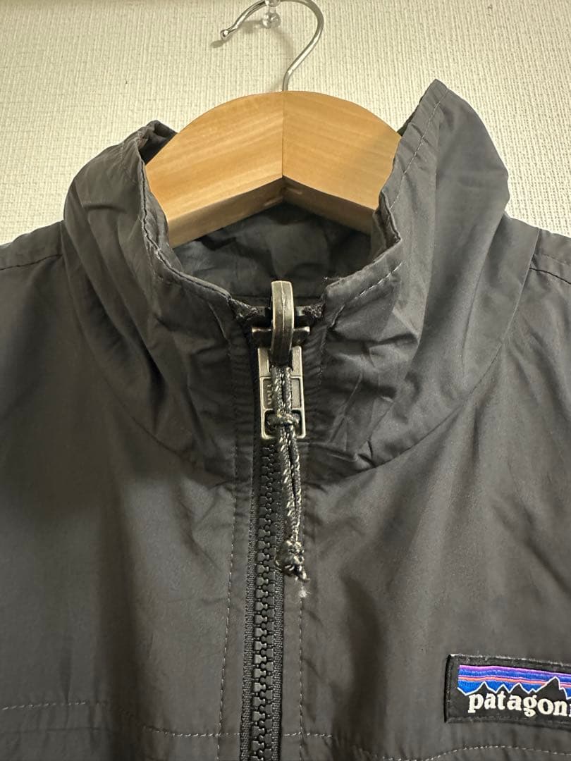 【美品】patagonia リバーシブルベスト ブラック　パタゴニア