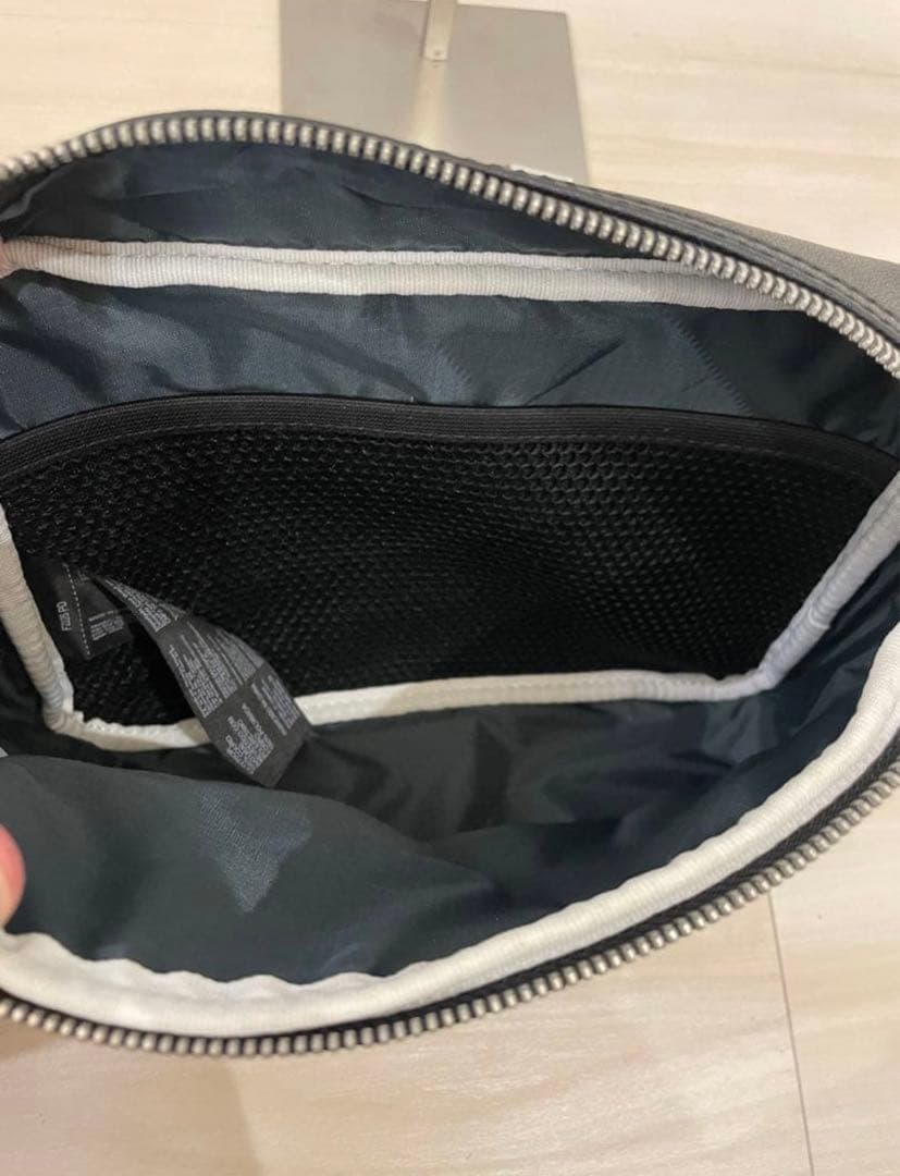 【極美品】LACOSTE ラコステ　ラコステプラクティス ショルダーバッグ　黒