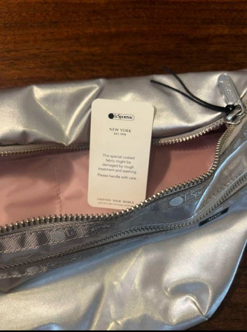 LeSportsac×Ameri レスポ　アメリ　ボディバッグ　シルバー