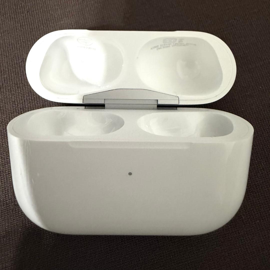 美品 AirPods Pro 第2世代 Type-C MTJV3J/A