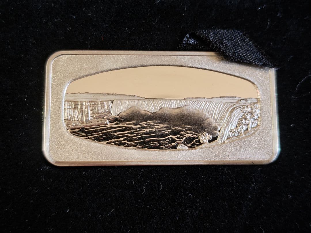 世界の七不思議 SILVER INGOT 「ナイアガラの滝」 搭乗記念ノベルティ