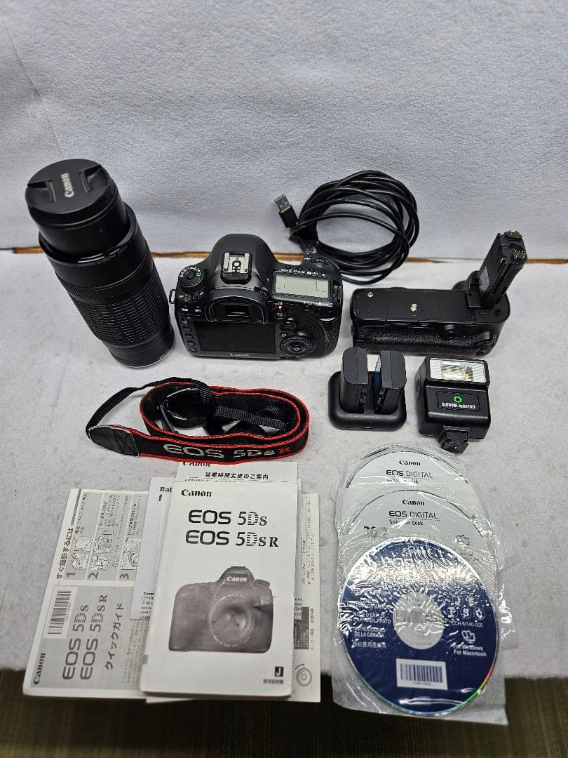 Canon EOS 5Ds R ＋ 300mmズームレンズ付属