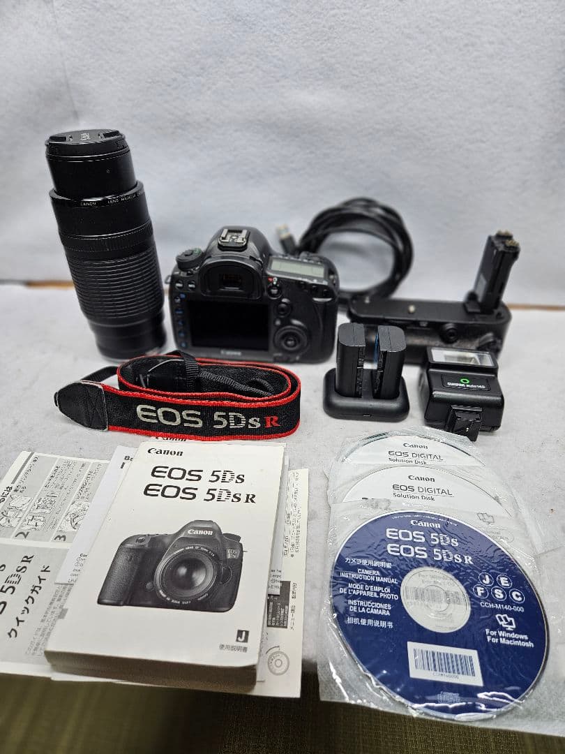Canon EOS 5Ds R ＋ 300mmズームレンズ付属