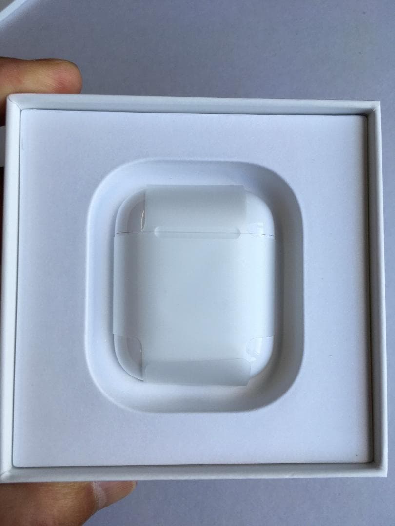 Apple AirPods（第2世代）充電ケース・ケーブル付き