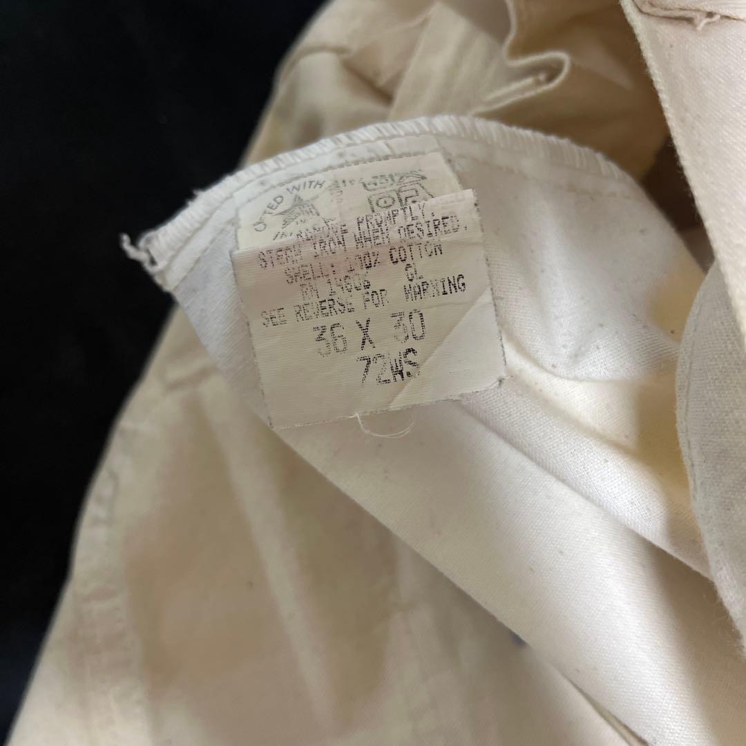 Carhartt ホワイト カーゴパンツ