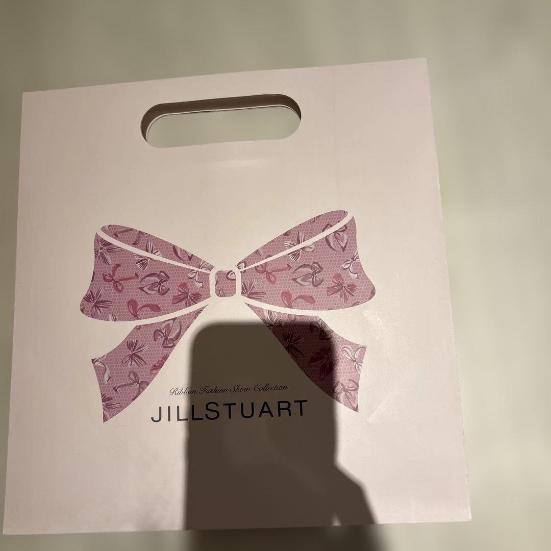 ジルスチュアート　クリスマスコフレ　2025