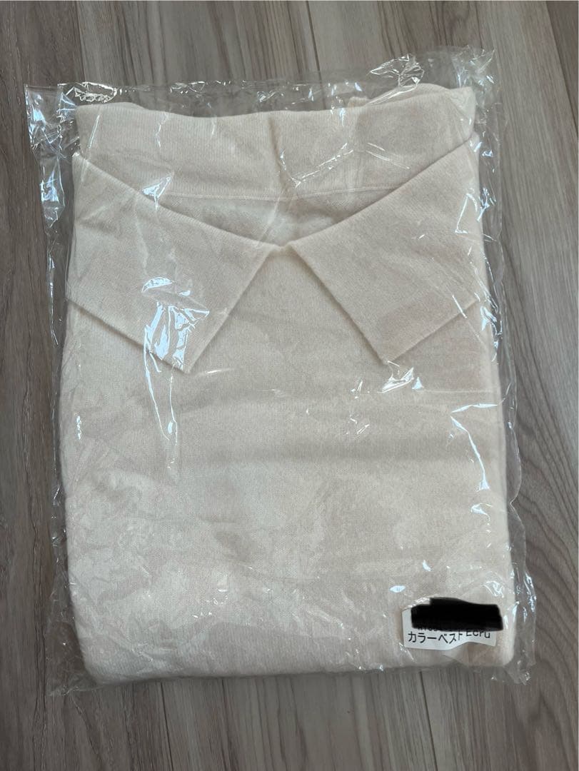 【新品未開封】cccmalie シーマリー　カラーベスト　エクリュ