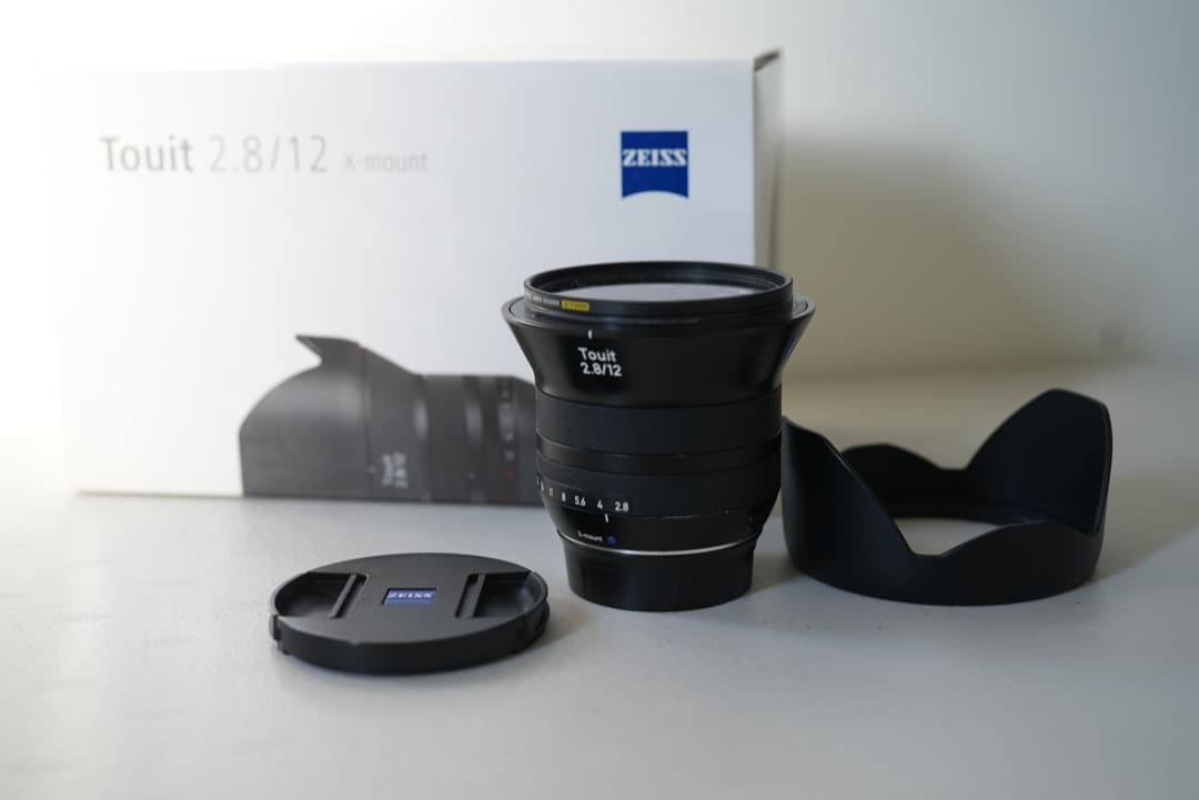 カールツァイス(Carl Zeiss )Tout f2.8/12mmフィルター付