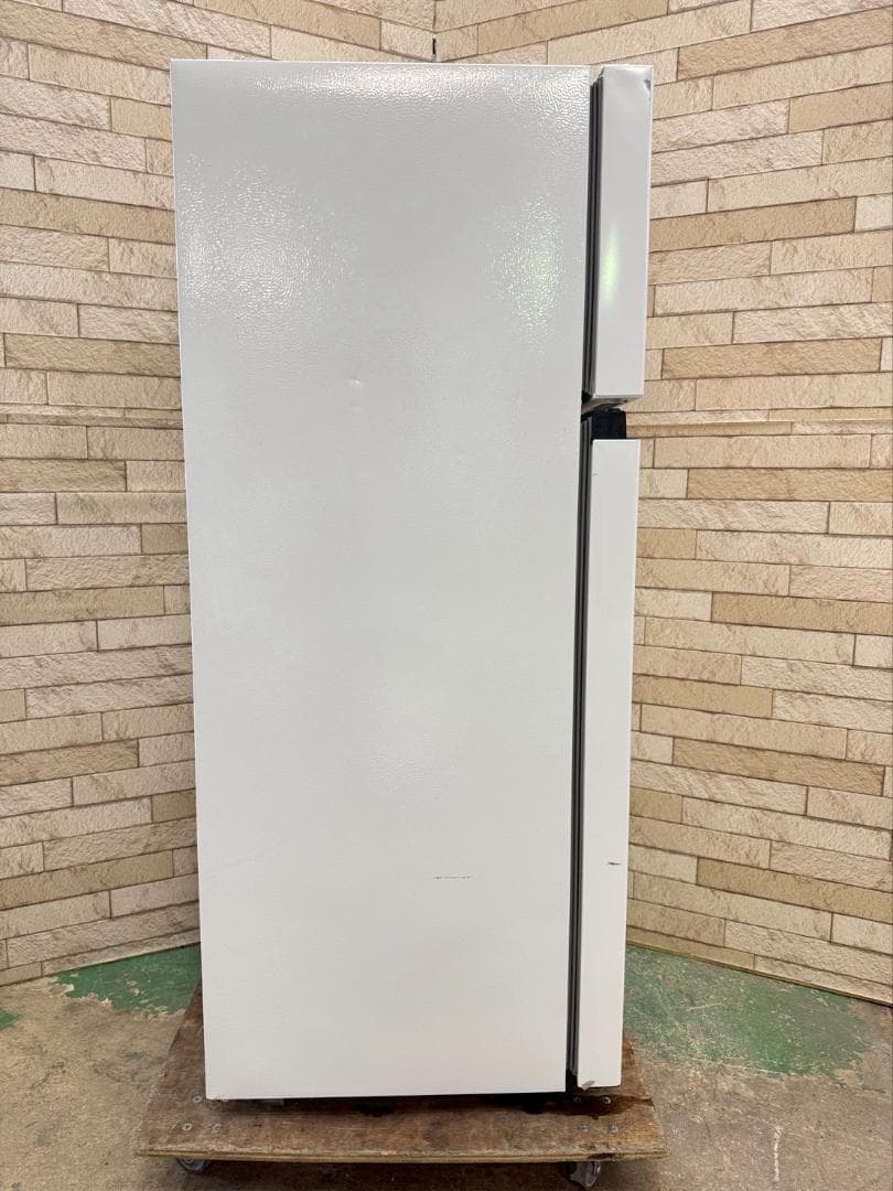 大阪送料無料★3か月保障付き★冷蔵庫★2023年★HR-B12HW★IR-685