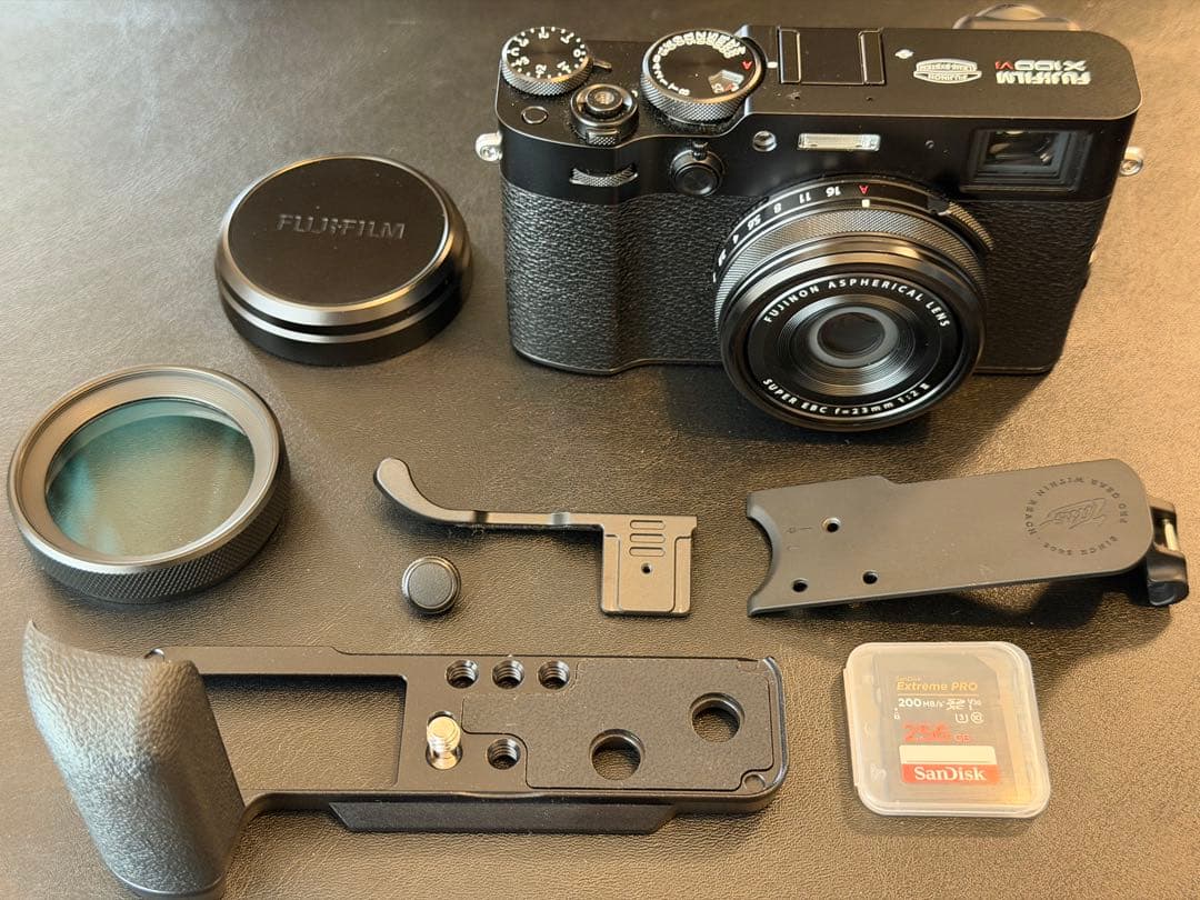 オマケ多数 FUJIFILM x100ⅵ デジタルカメラ