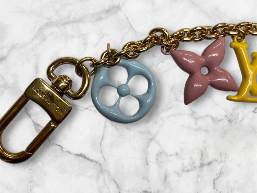 LOUIS VUITTON バッグチャーム・LV ポップフラワー MO1962