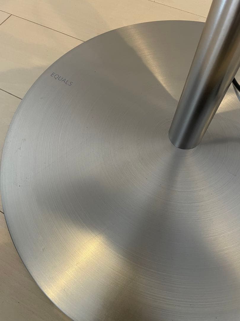 廃盤品　イコールズ　 WALL 壁寄せテレビスタンド