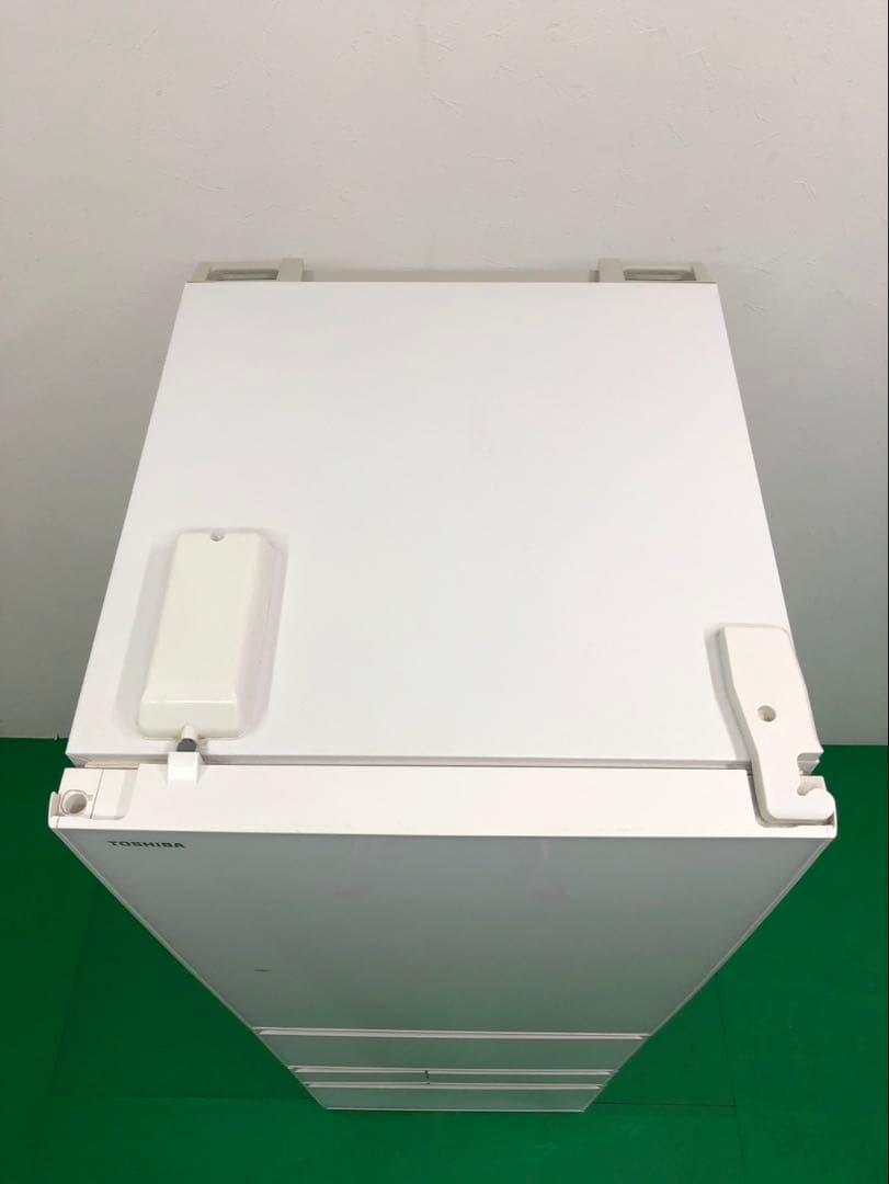 ☆地域限定自社便配送☆東芝 冷凍冷蔵庫 家庭用　2021年　ホワイト　②