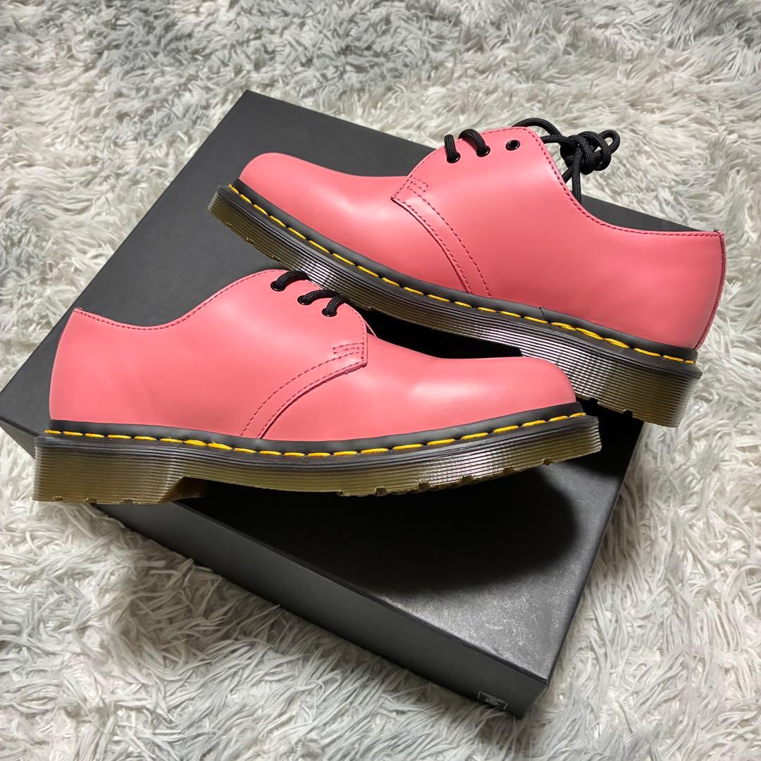 【未使用美品】Dr.Martens 本革 3ホール AW006 ピンク UK6