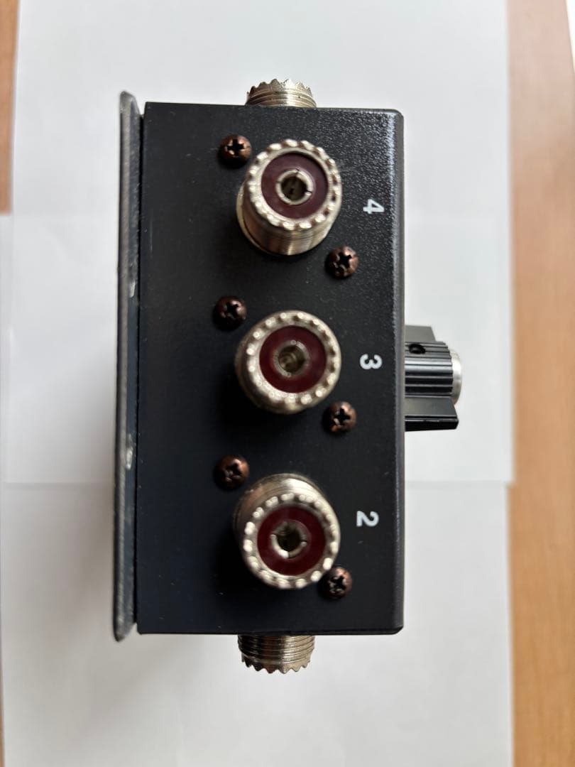 MFJ−1700C HFアンテナ/トランシーバー切替スイッチ