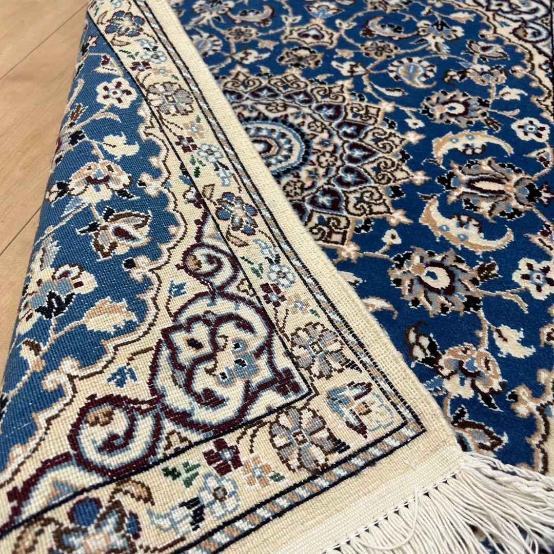 ペルシャ絨毯　ナイン産　ラグ