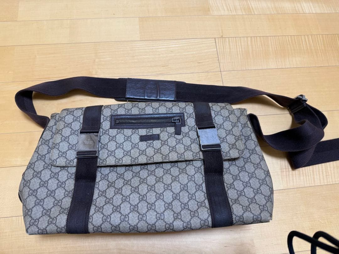 専用出品★GUCCIショルダーバッグ メッセンジャーバッグ 斜め掛け