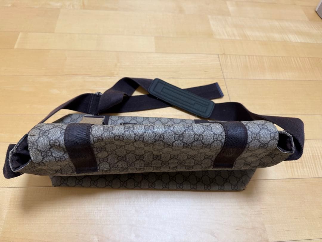 専用出品★GUCCIショルダーバッグ メッセンジャーバッグ 斜め掛け