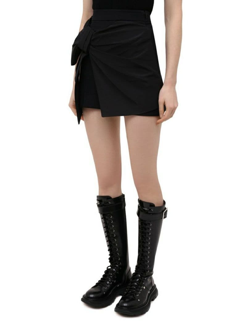 AlexanderMcQueen リボンモチーフ ショートパンツ スカート風 黒
