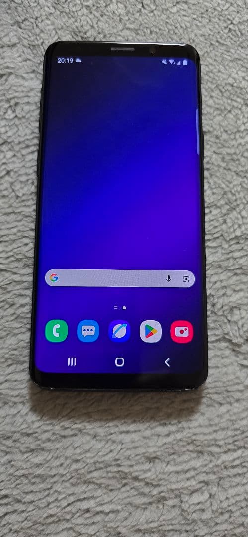 Galaxy S9-64GB. SIMフリー。ケースも一緒にお送りします