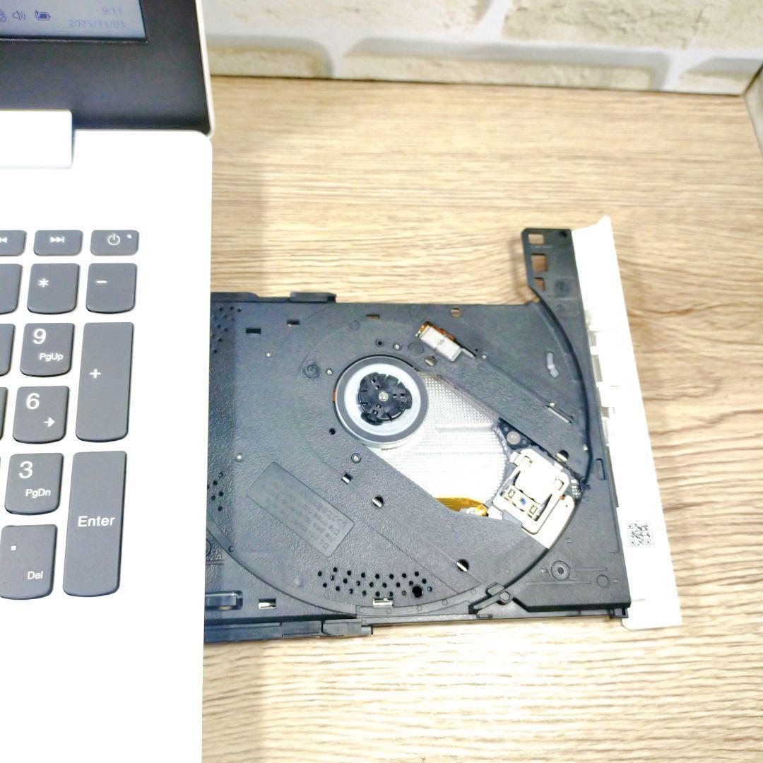 爆速☆Windows11☆レノボ♪薄型ノートパソコン✨DVDカメラ付き