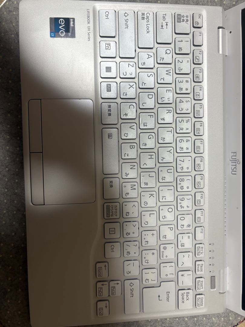 富士通 LIFEBOOK UH90/G2 13.3インチ シルバー