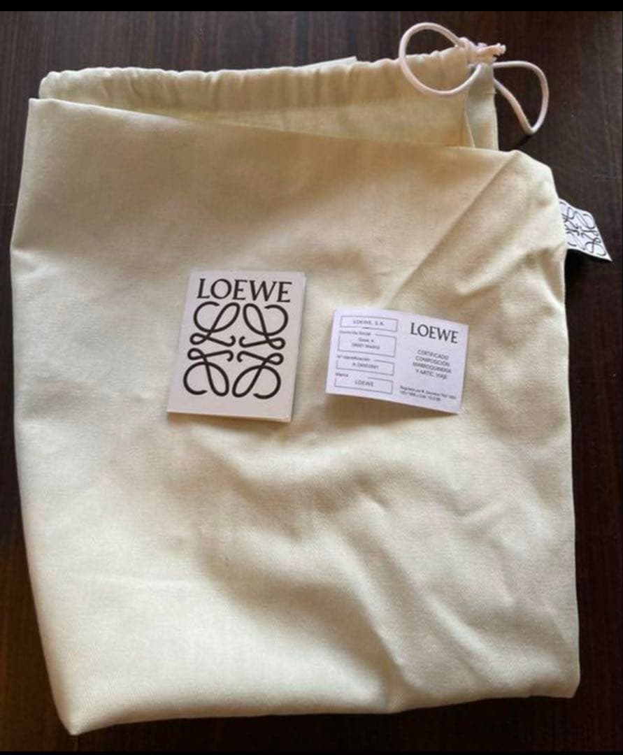 LOEWE かごバッグ　ブラック　Mサイズ