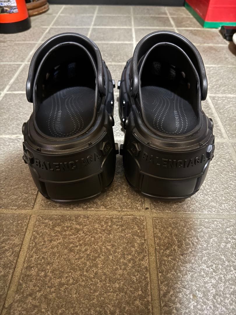 心*様 バレンシアガハードクロックス 41