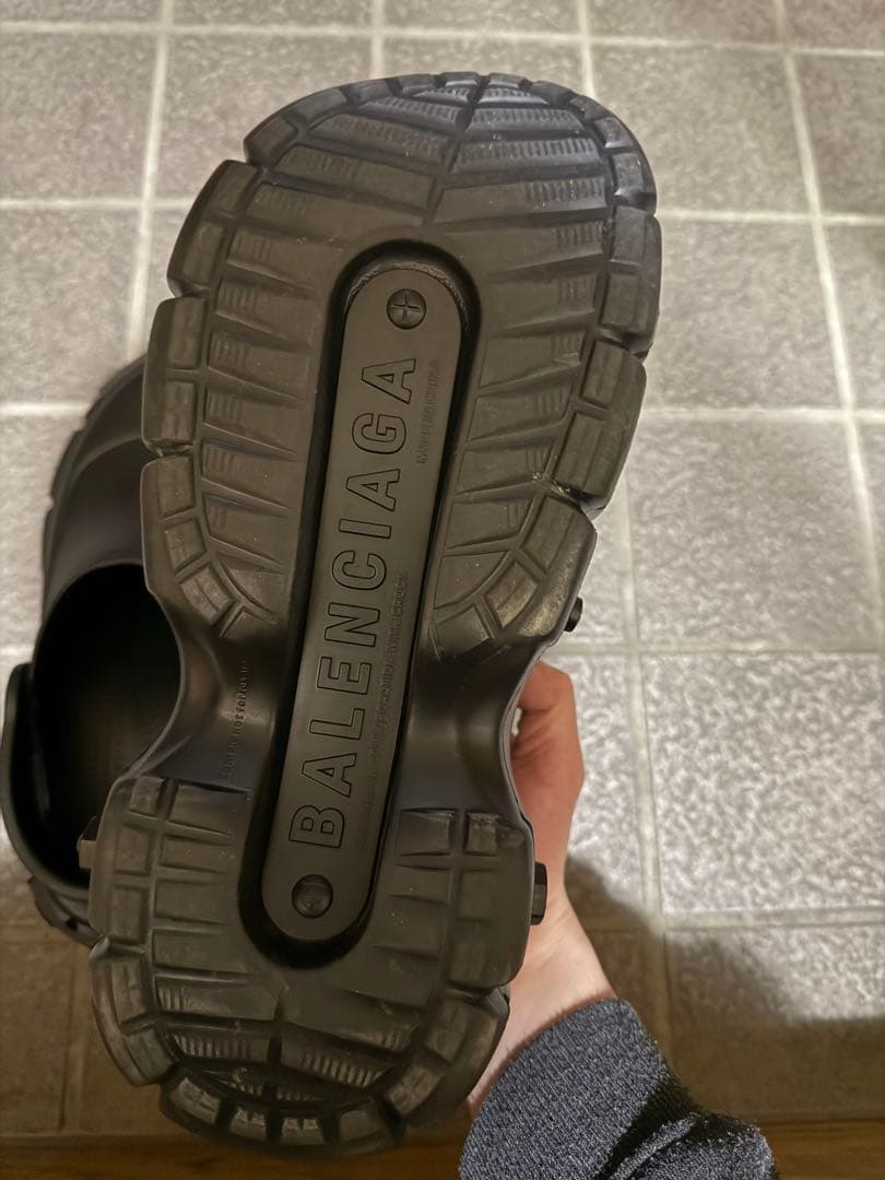 心*様 バレンシアガハードクロックス 41