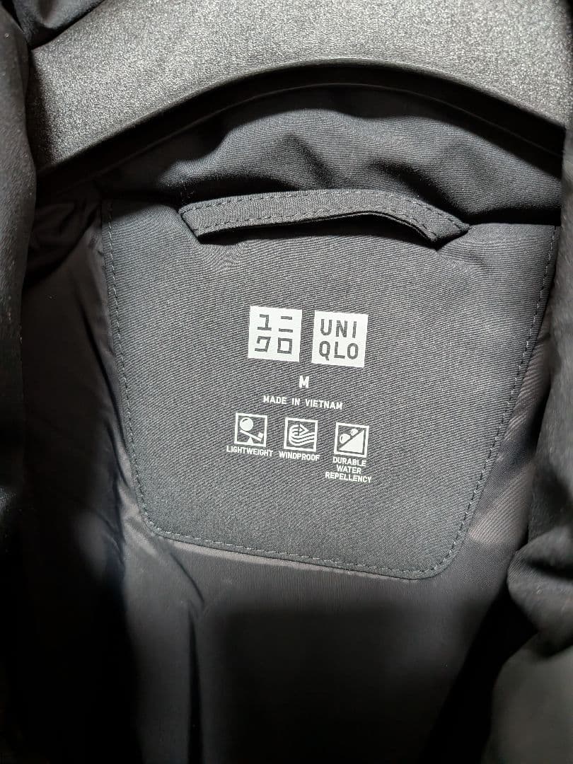 UNIQLO シームレスダウンジャケット 黒 Mサイズ