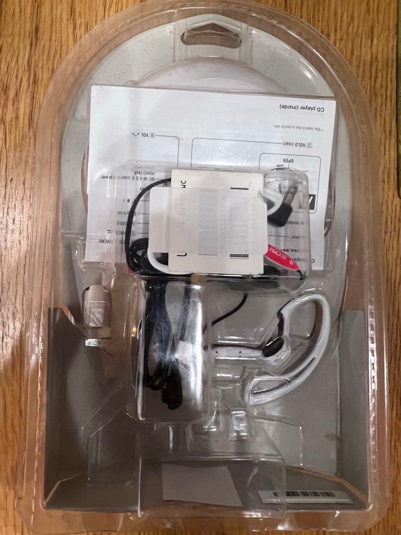 新品未開封 SONY Walkman CDプレーヤー D-EJ100 PSWHI