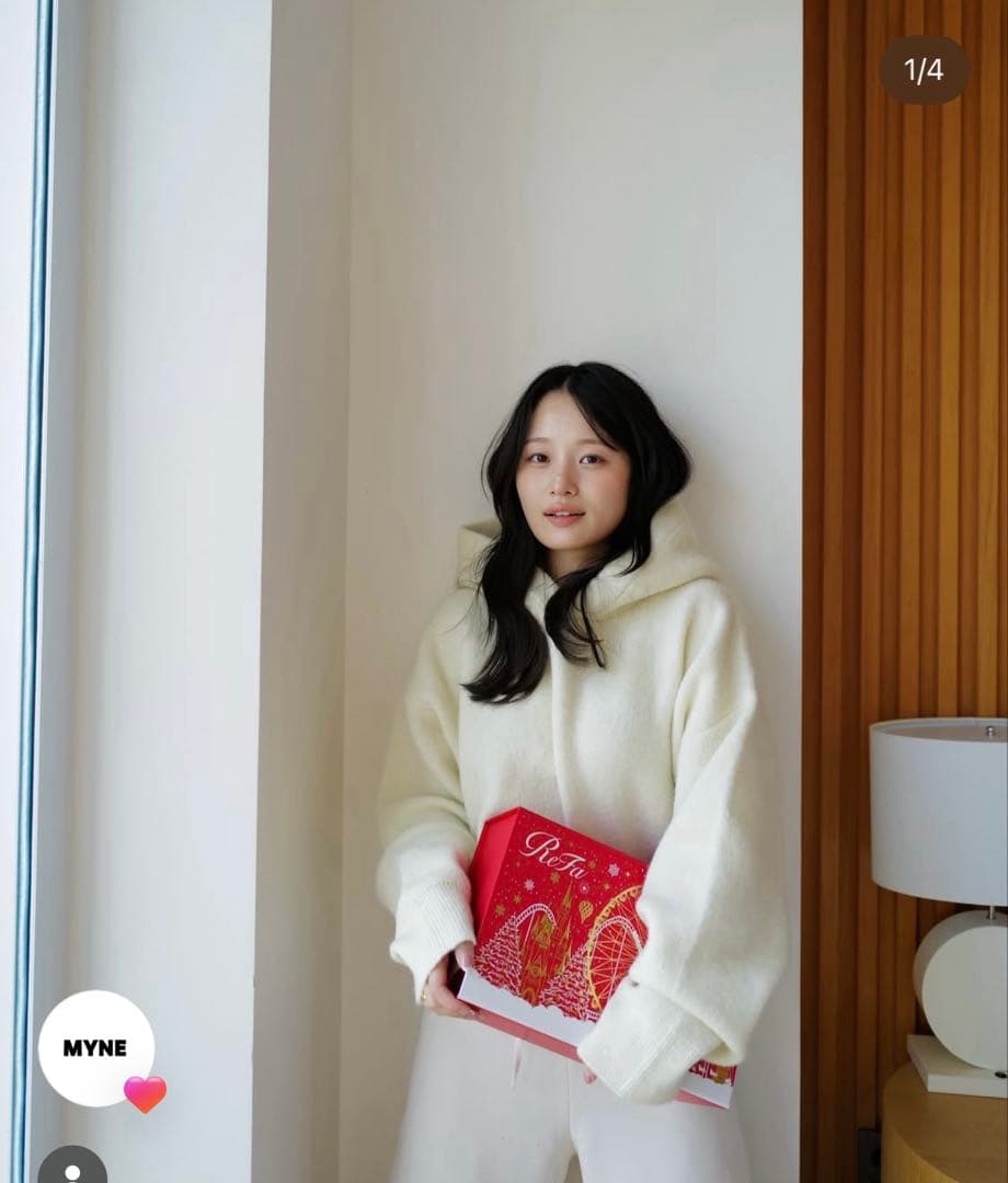 完売品MYNEマイネSHORT KNIT HOODIE/WHITEなぐもふうか