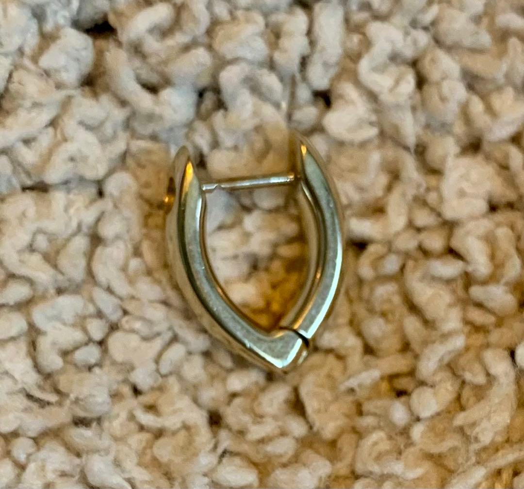 Pomellato 18K WG ミニマルピアス 片耳