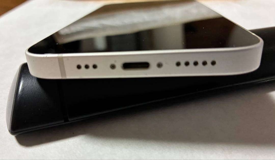 iPhone12 64G ホワイト　純正バッテリーSIMフリー