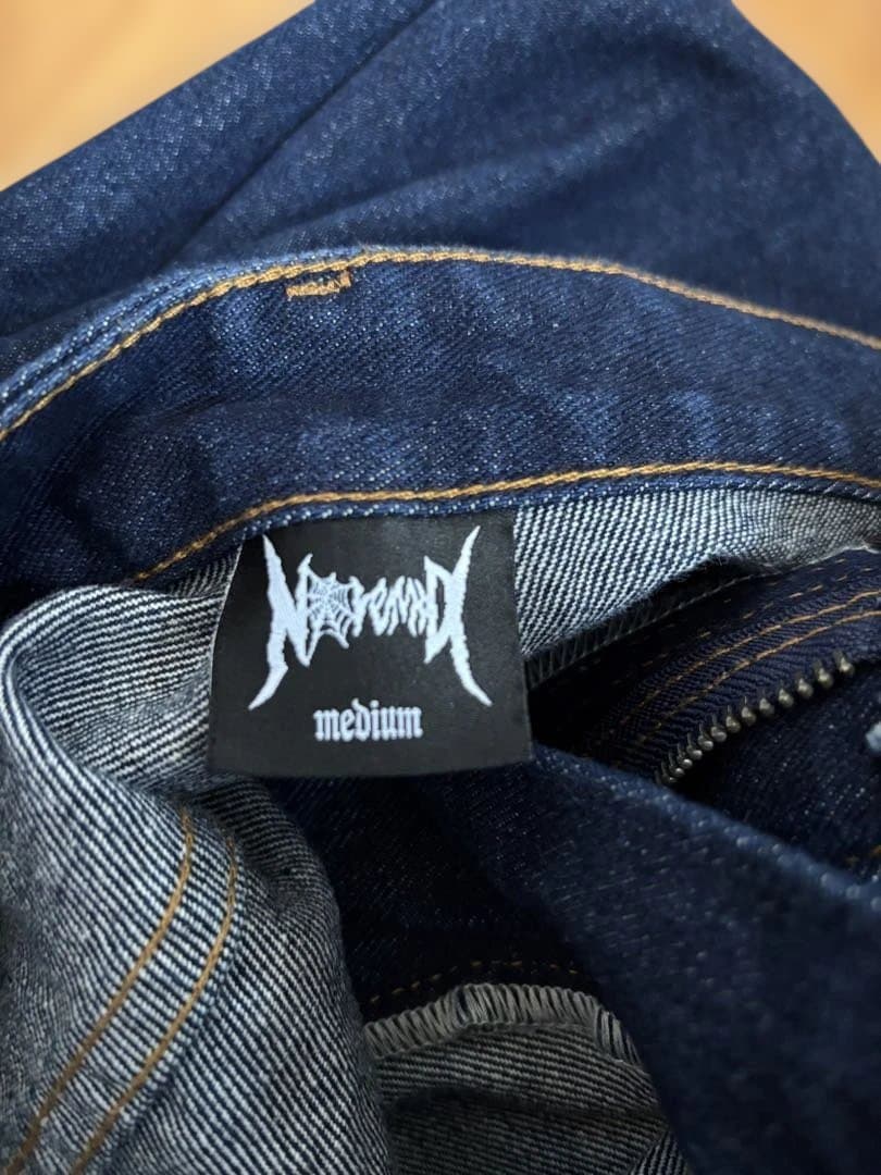 パンツ NOREMID RIGID DENIM-NAVY/PINK