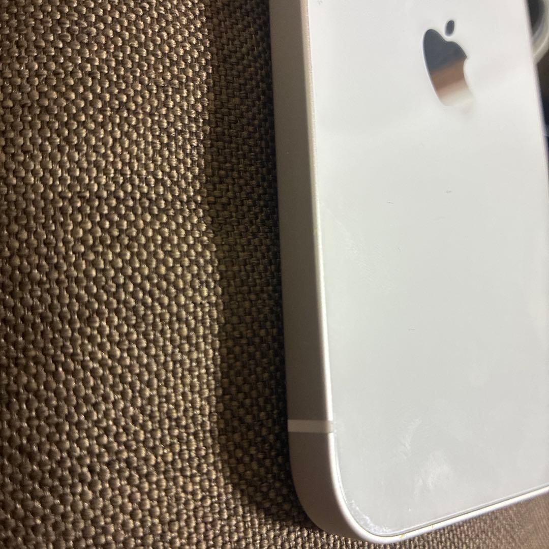 iPhone 13 スターライト 128GB docomo SIMフリー