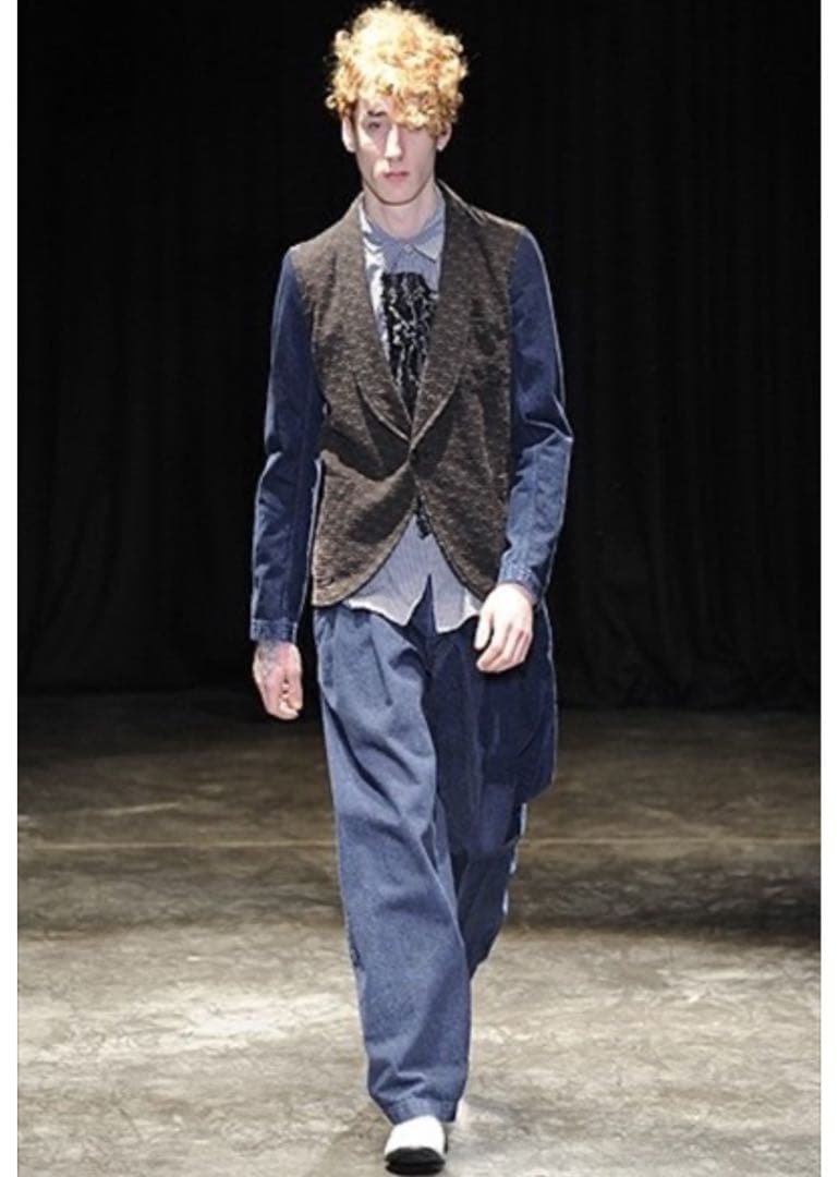 コムデギャルソンオムプリュス　2011aw デカダンス期　ファーストルック