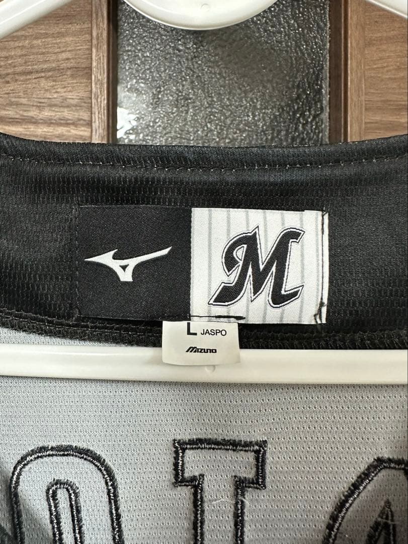 千葉ロッテマリーンズ　ブラックサマー　ユニフォーム　Lサイズ 佐藤都志也