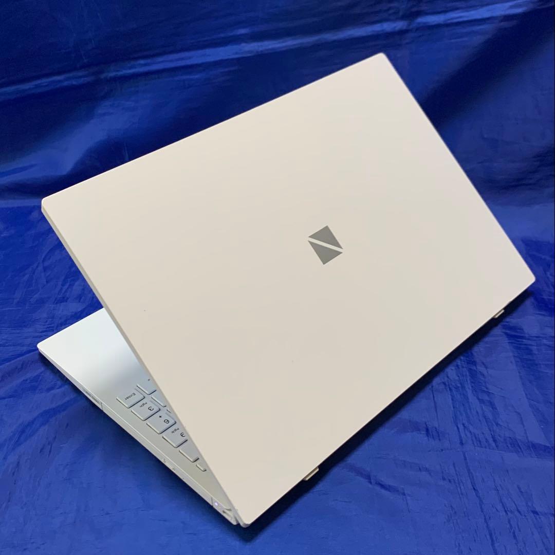 2022年モデル Core i3 NEC ノートパソコン LAVIE N15
