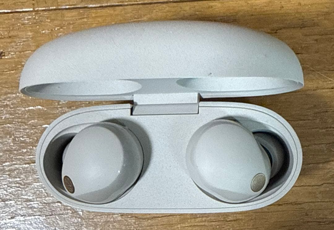 ​【極美品・超短時間使用】SONY WF-1000XM5 プラチナシルバー完動品